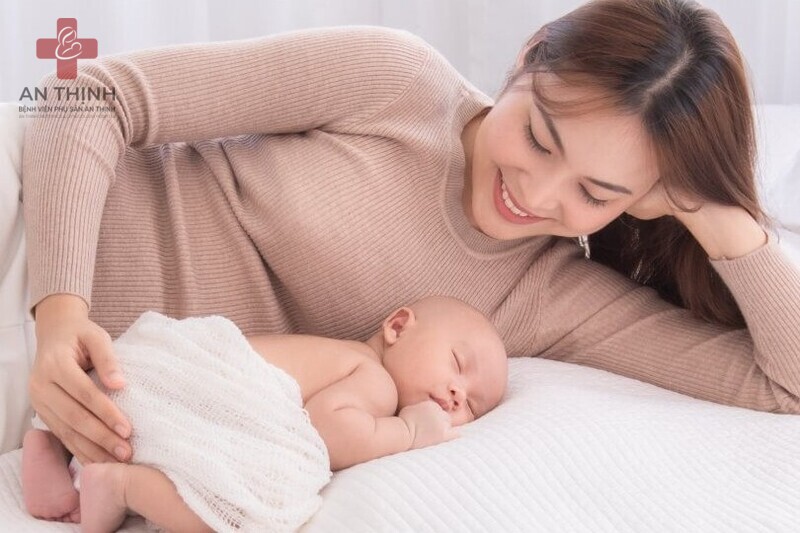 Chi phí chăm sóc mẹ và bé sau sinh tại Hà Nội dao động từ 180.000 đến 5.200.000 đồng mỗi lần