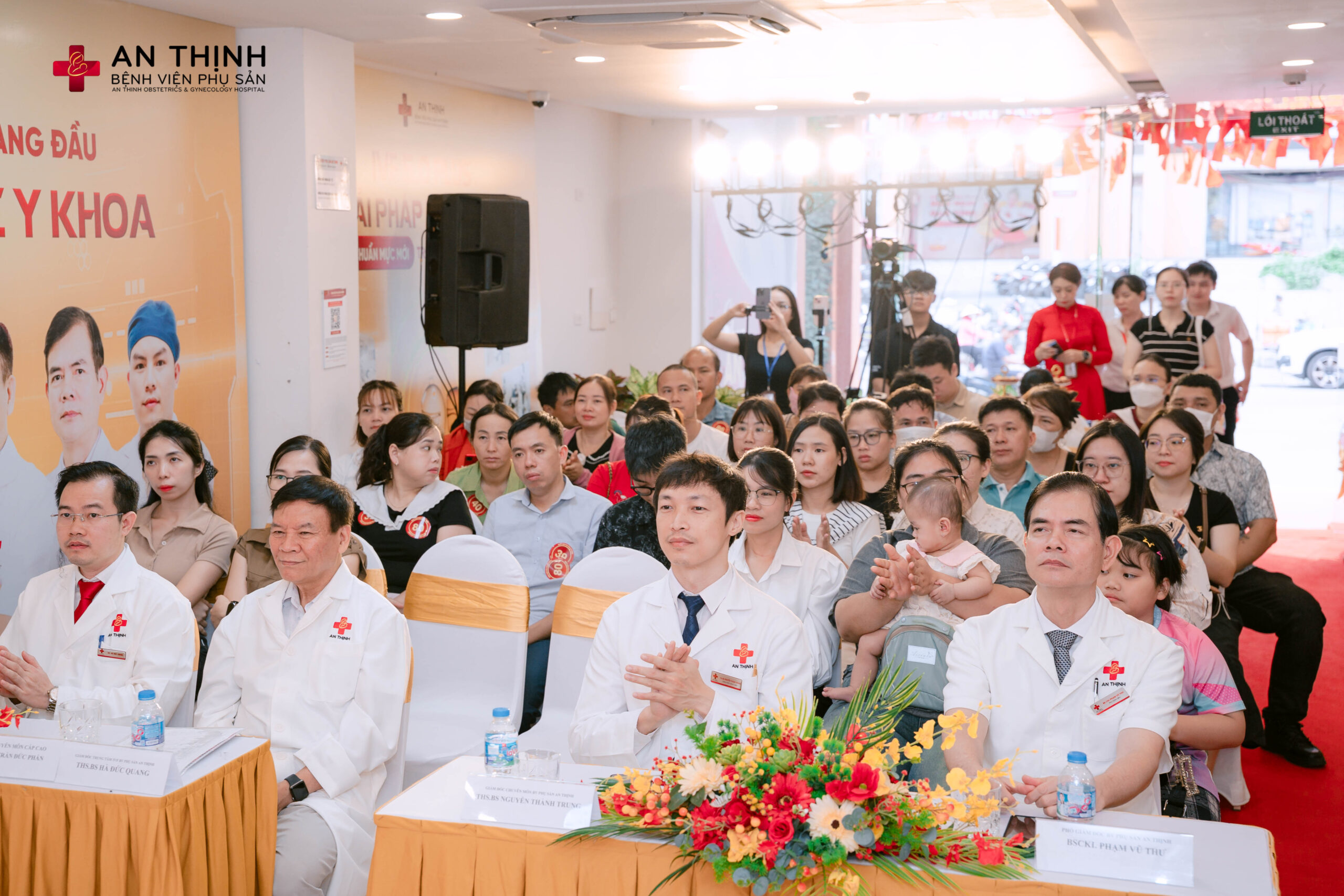 Hành Trình Tìm Con Đầy Cảm Xúc Tại Sự Kiện Phác Đồ Cá Thể Hóa IVF 5.0 Plus - Chuẩn Mực Mới Trong Điều Trị Hiếm Muộn